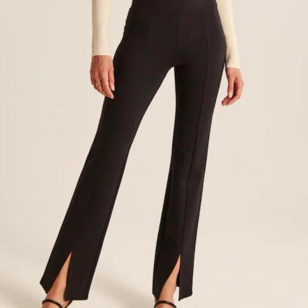 Abercrombie Women’s Black Pants with Slits Size Small Petite